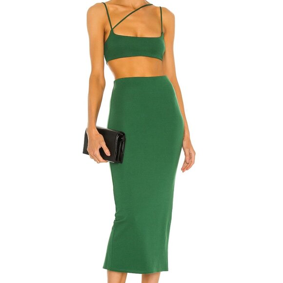 x REVOLVE Amira Full Set Green (TOP MEDIUM, SKIRT SMALL) - Picture 4 of 5